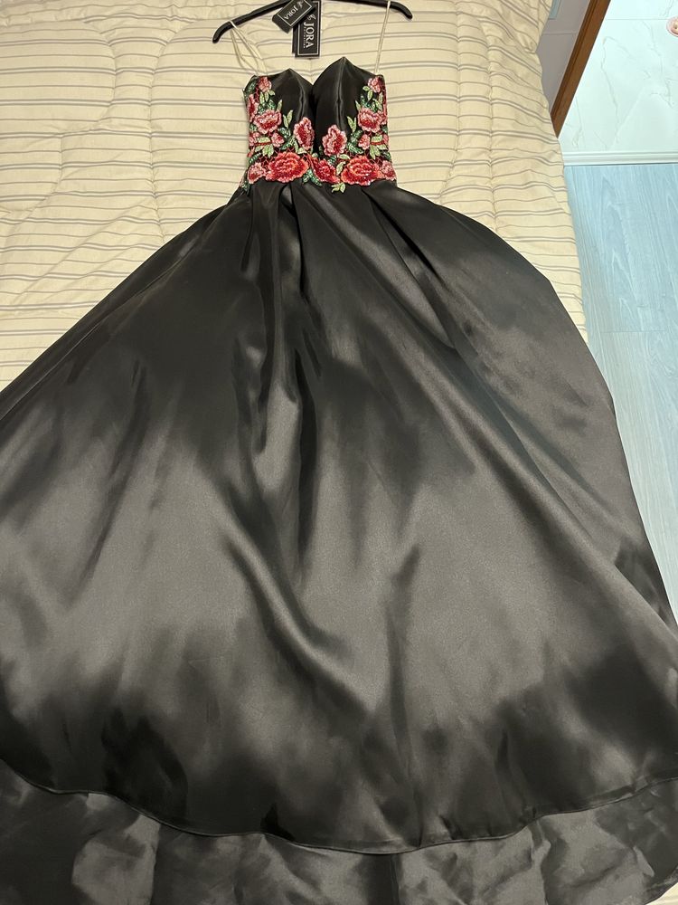 Черна бална рокля BeQueen