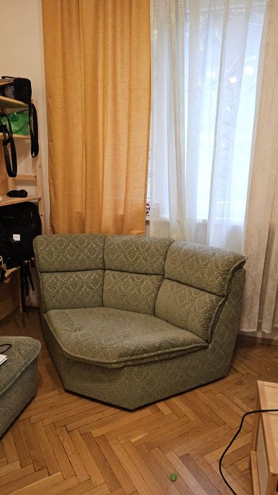 Холна гарнитура - разтегателен диван и ъгъл