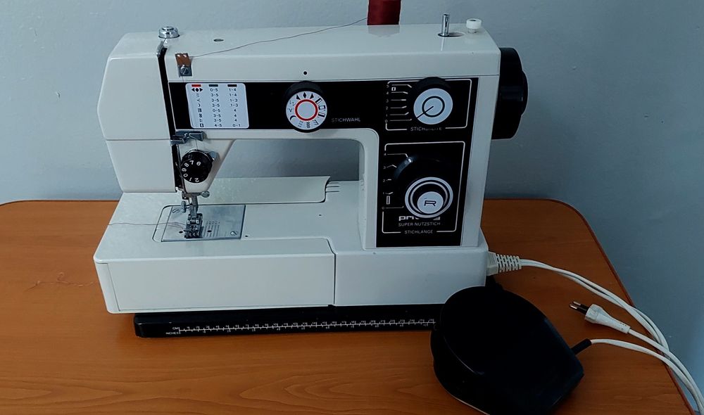 Masina. cusut   victoria , gritzne