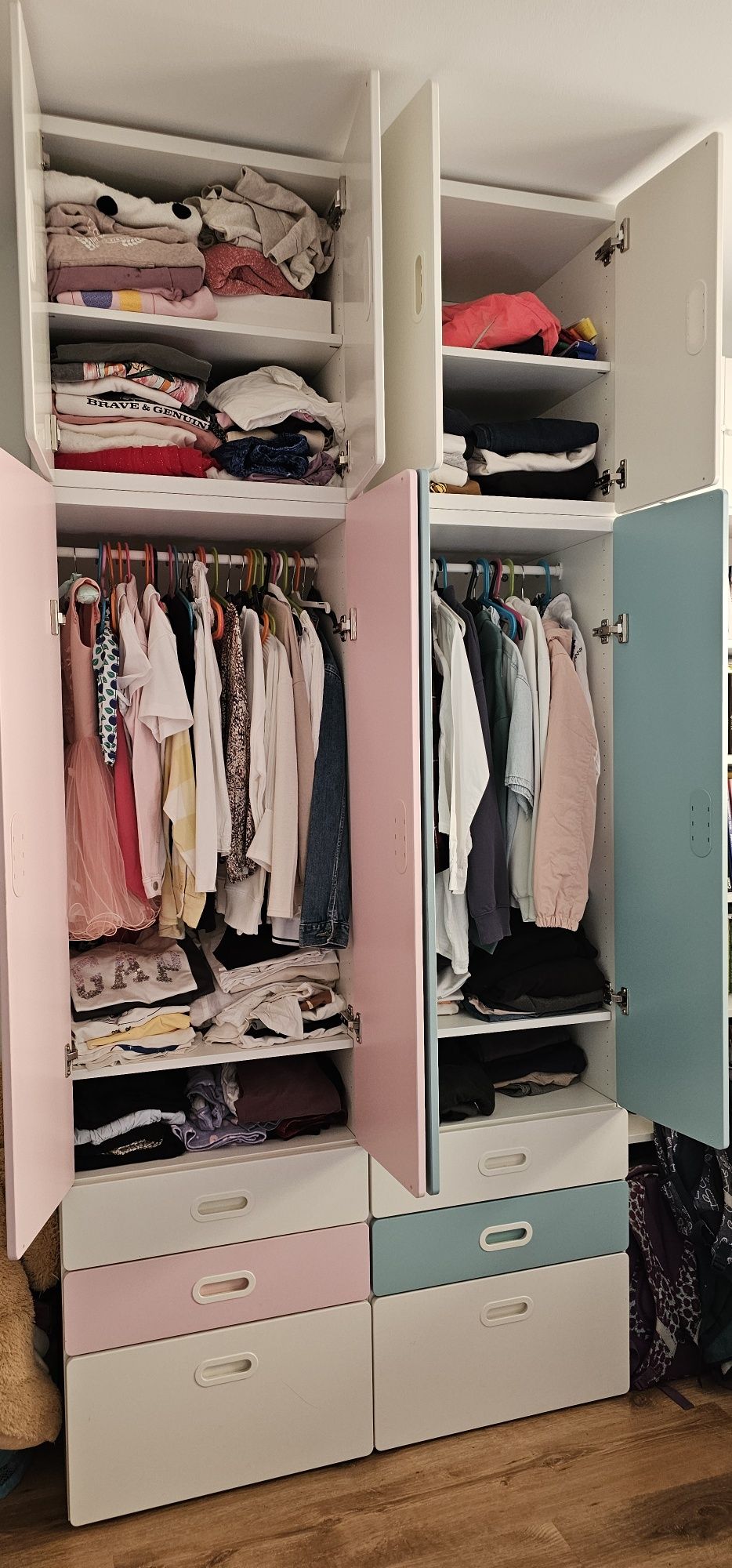 Dulap pentru camera copilului (IKEA - STUVA)