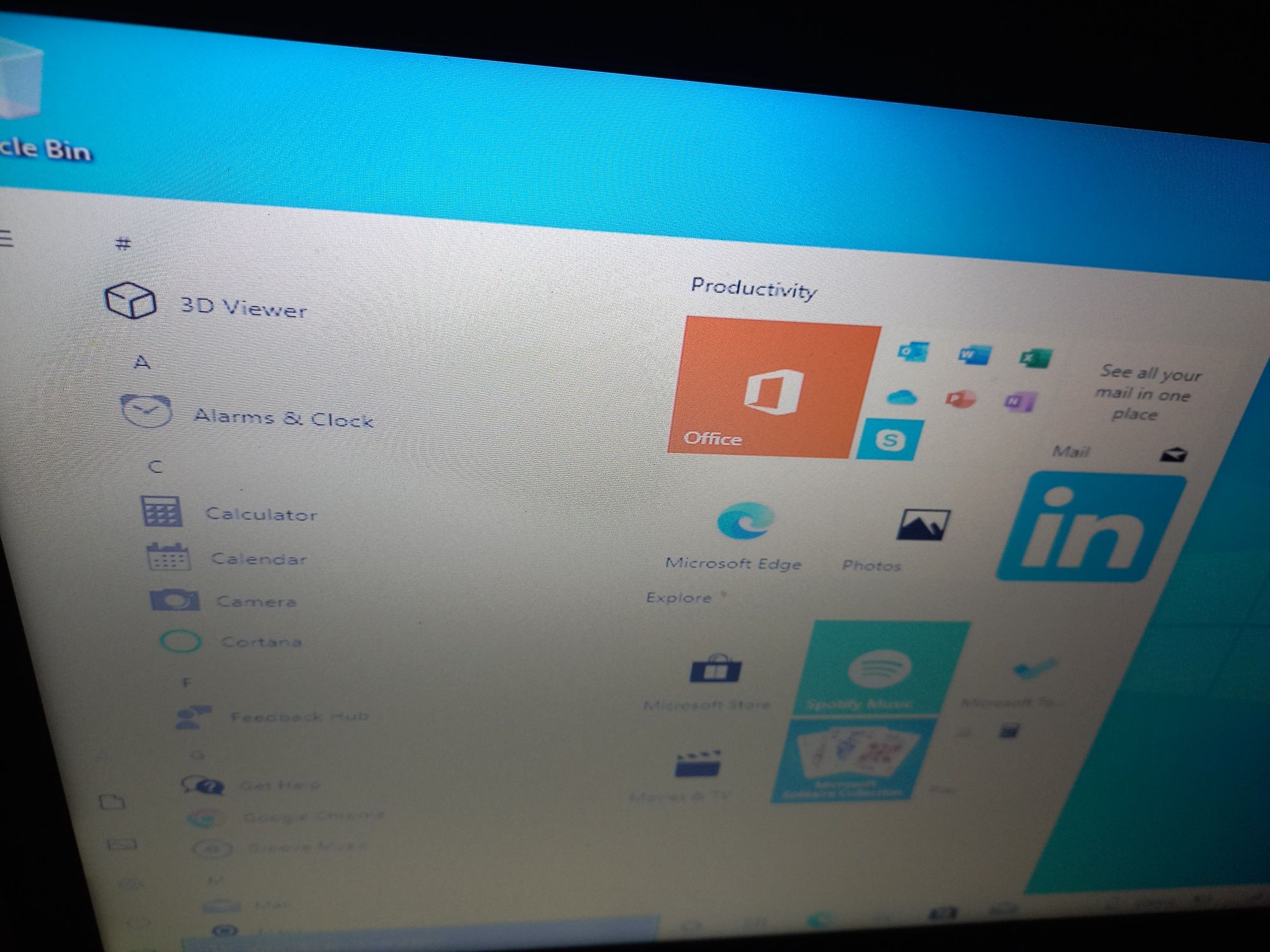 Vând avantajos laptop