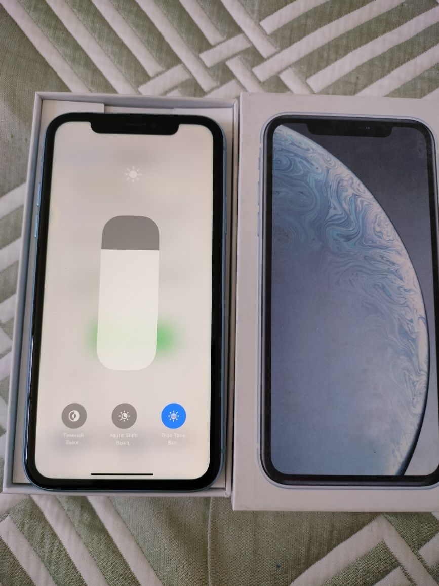 Iphone Xr  128GB Yomkost 77%