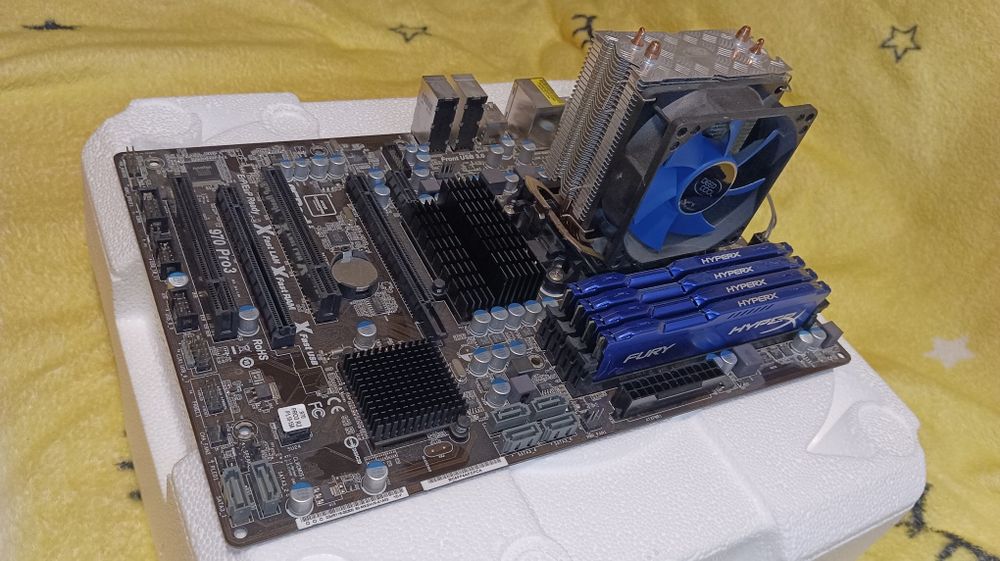AMD FX-Motherboard+Rami DDR3