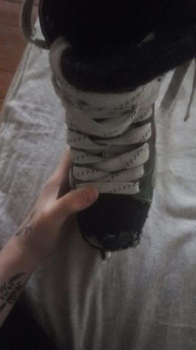 Продам коньки срочно