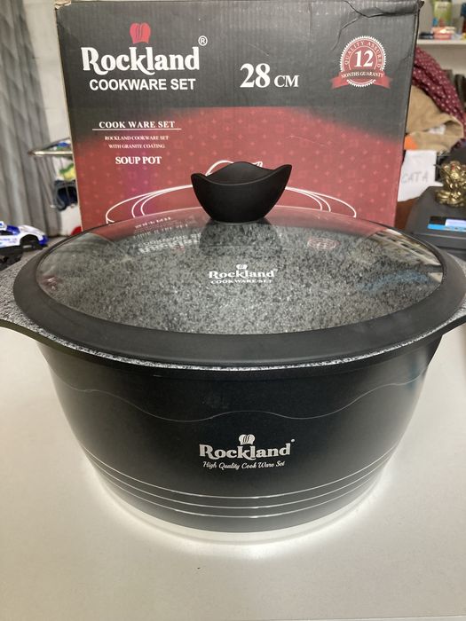 Vând 2 buc oala Rokland cookware 28 cm NOU!