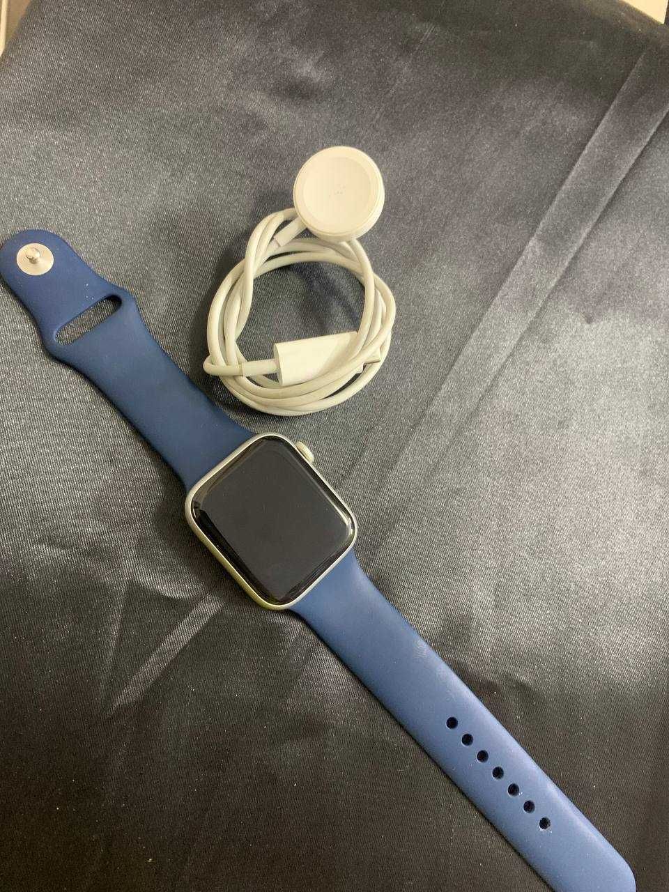 Apple Watch siries SE44mm( г Аягоз лот 294796)