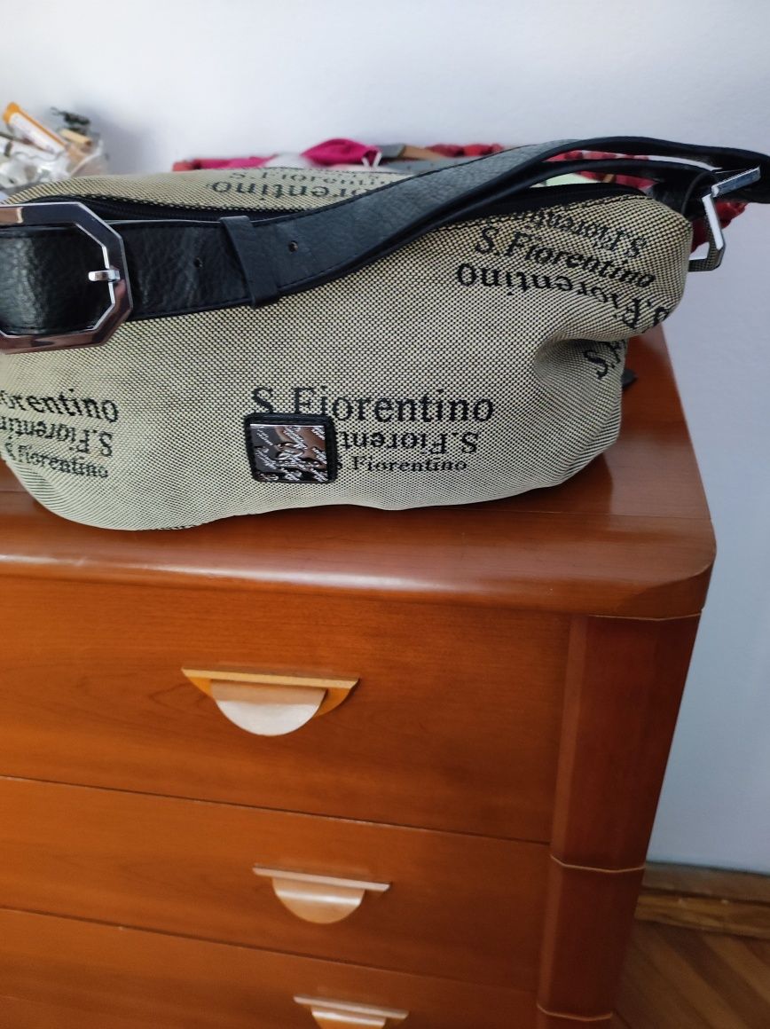 Vând geanta S.Fiorentino