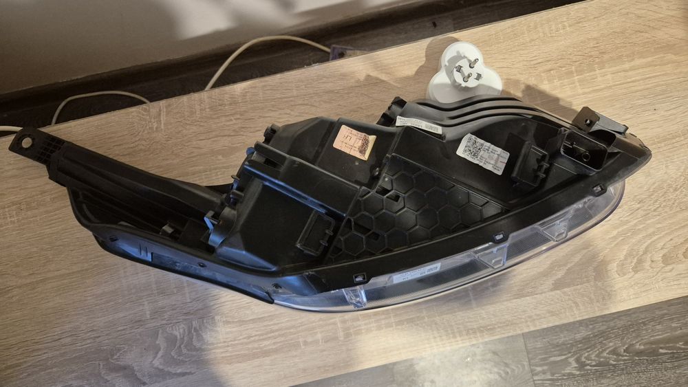 Far stânga kia ceed după 2018 LK05L H05 92101J7051