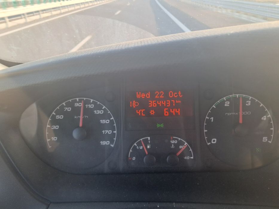 Iveco daily basculabil cu macara