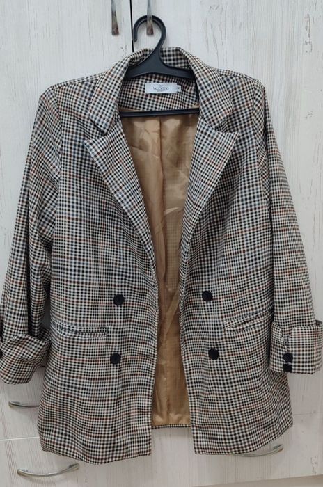 Женский  пиджак.