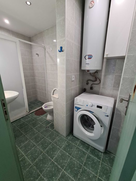 Дава се под наем Тристаен апартамент в Пловдив, Каменица 2 - 120 кв.м за 425 € - Снимка #11