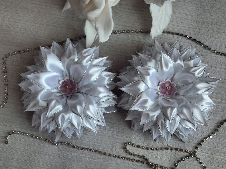 Шикарные бантики для школьниц