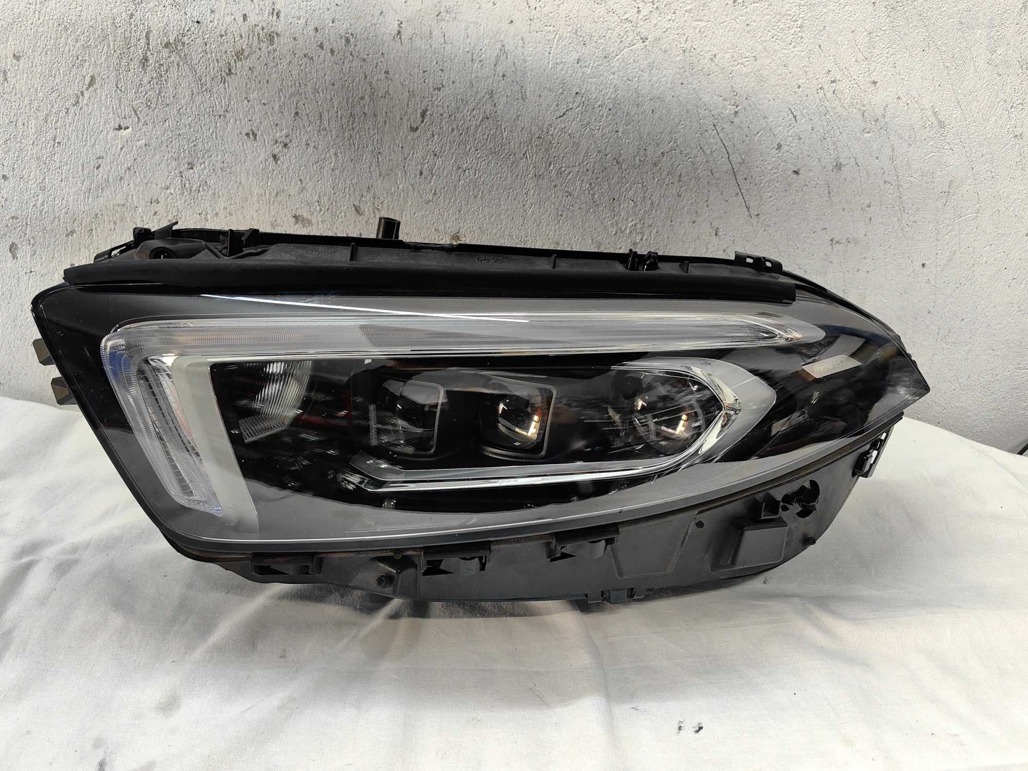 Оригинален фар Мерцедес 177  Mercedes A 177 MULTIBEAM