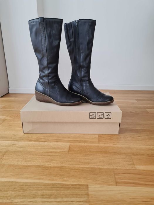 Cizme Ecco pentru femei, marimea 38