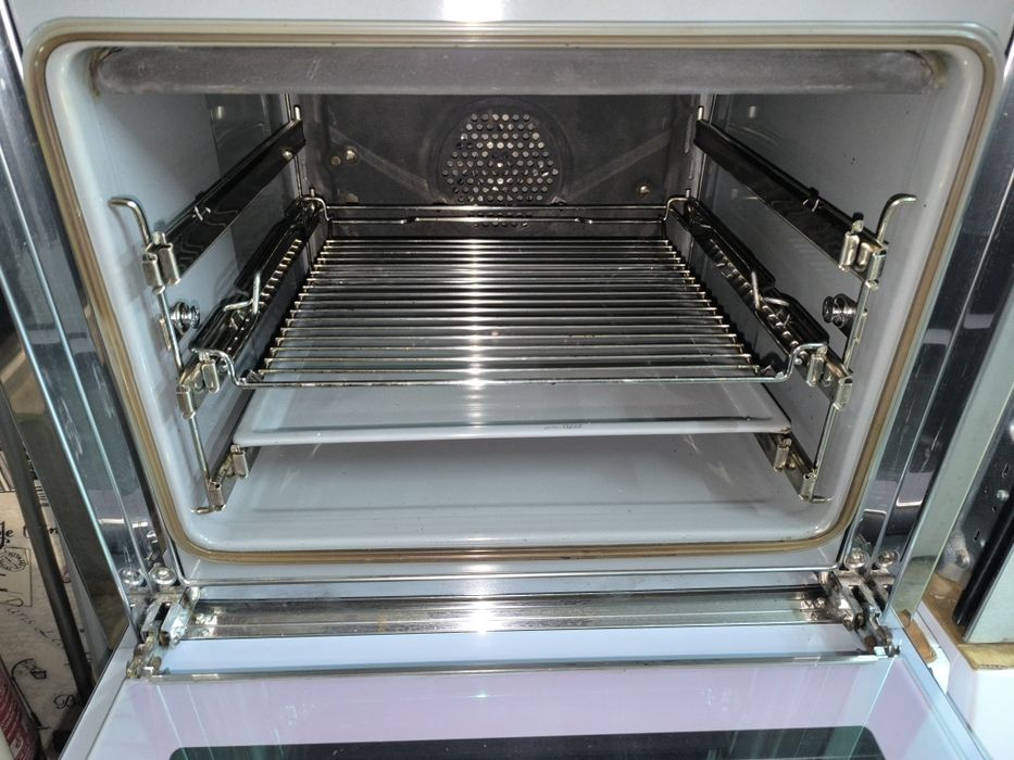 Фурна с котлони Miele