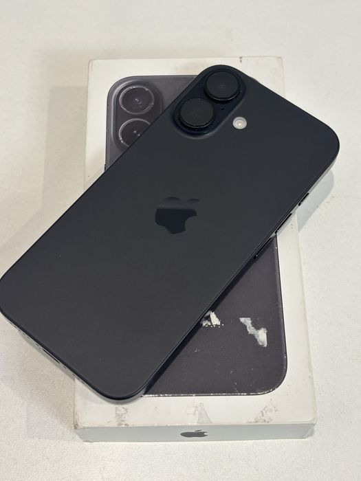 Продам iphone 16 128gb black