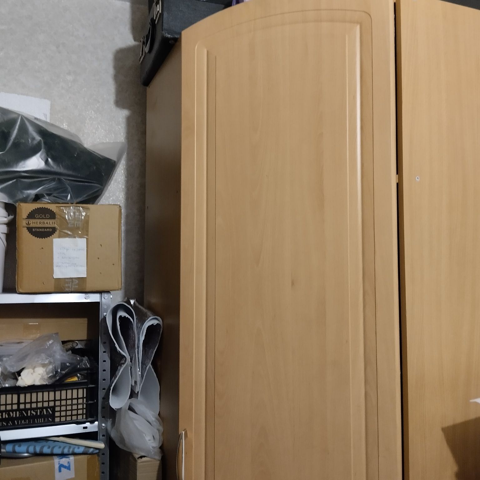 Продам шкаф в прихожую