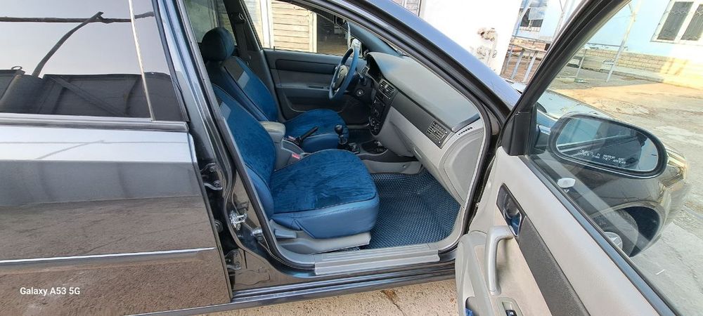 Jentra automobili sotiladi..