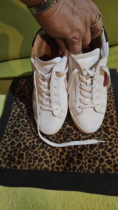 Adidasi dama marimea 38