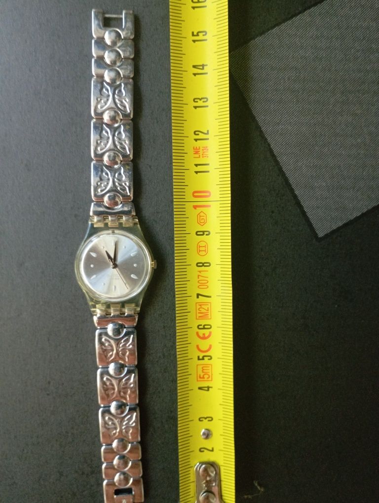 Swatch Lady Wing Touch