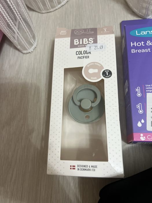 Електрическа помпа Lansinoh + bibs + компреси