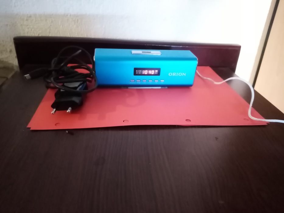 Vând aparat de radio stereo Orion