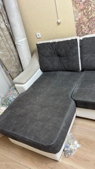 Продам диван в хорошем состоянии.