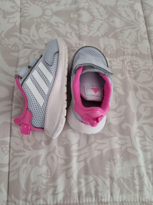 Маратонки adidas 21 номер