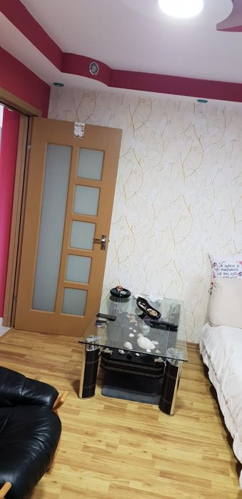 Inchiriez apartament