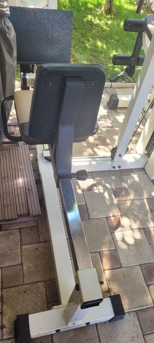 Aparat fitness multifunctional