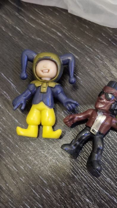 Продам игрушки разные