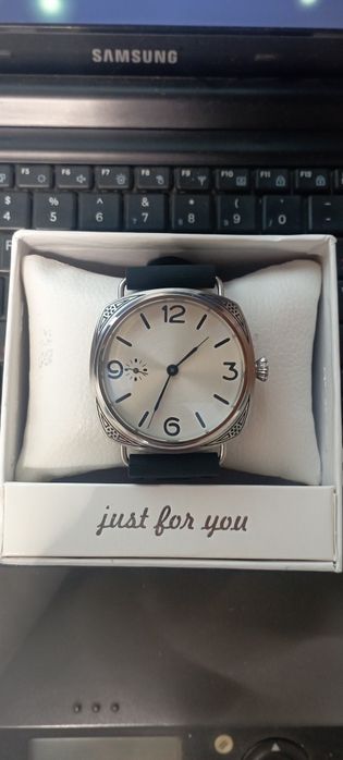 Продам часы механические СССР