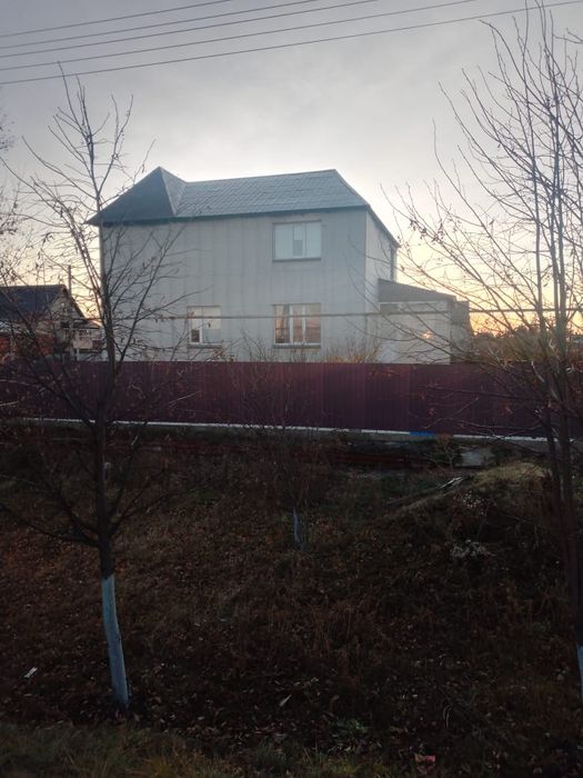 Продам коттедж, рядом с городом