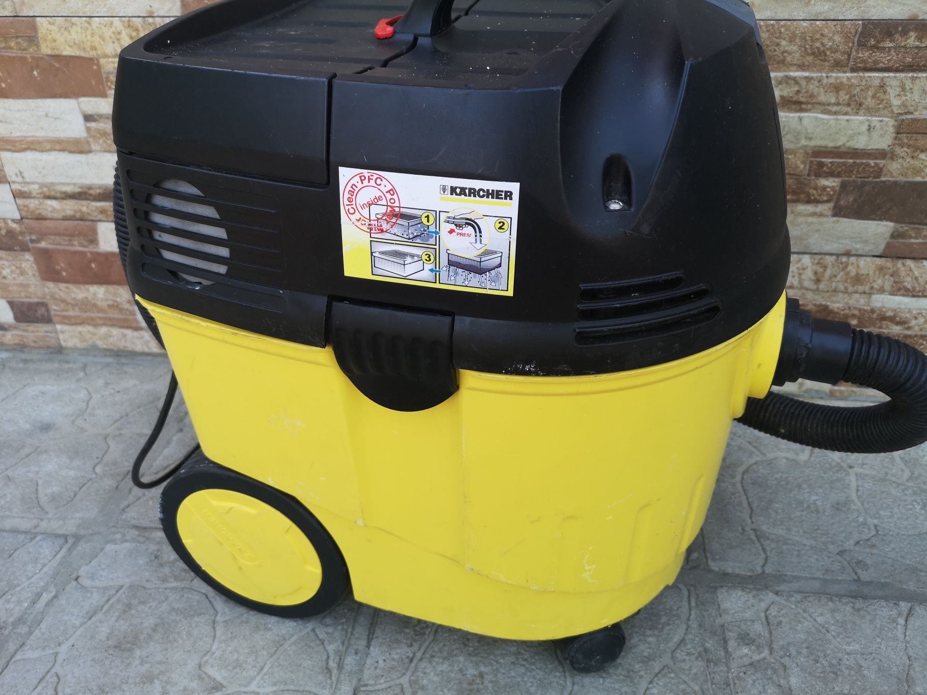 Прахосмукачка Karcher nt361 Тупалка СухоСтроителсво
