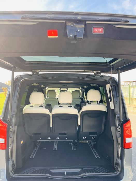 Inchiriez V classe - 7 locuri