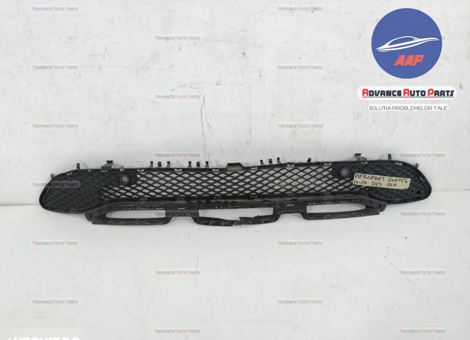 Централна долна решетка код A1568804200 - оригинална Mercedes-Benz ГЛА