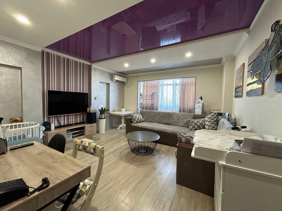 Продается 3х ком квартира. Метро айбек. Ултца Афросиаб 3/6/9