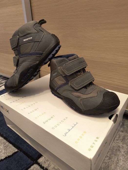 Ghete firma Geox Nr 32