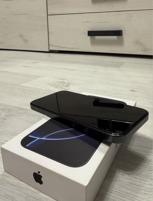 Iphone 15 PRO, black liber de rețea