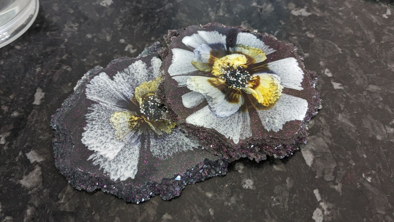 Подстаканники из смолы