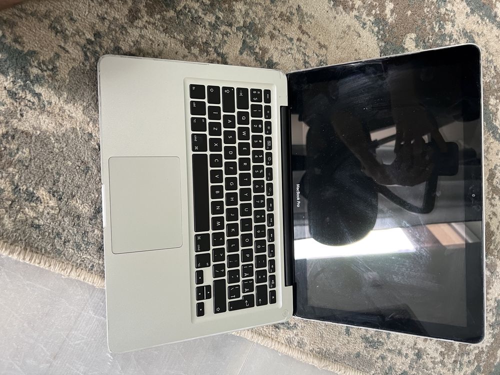 MacBook Pro | Core 2 Duo | 4GB RAM