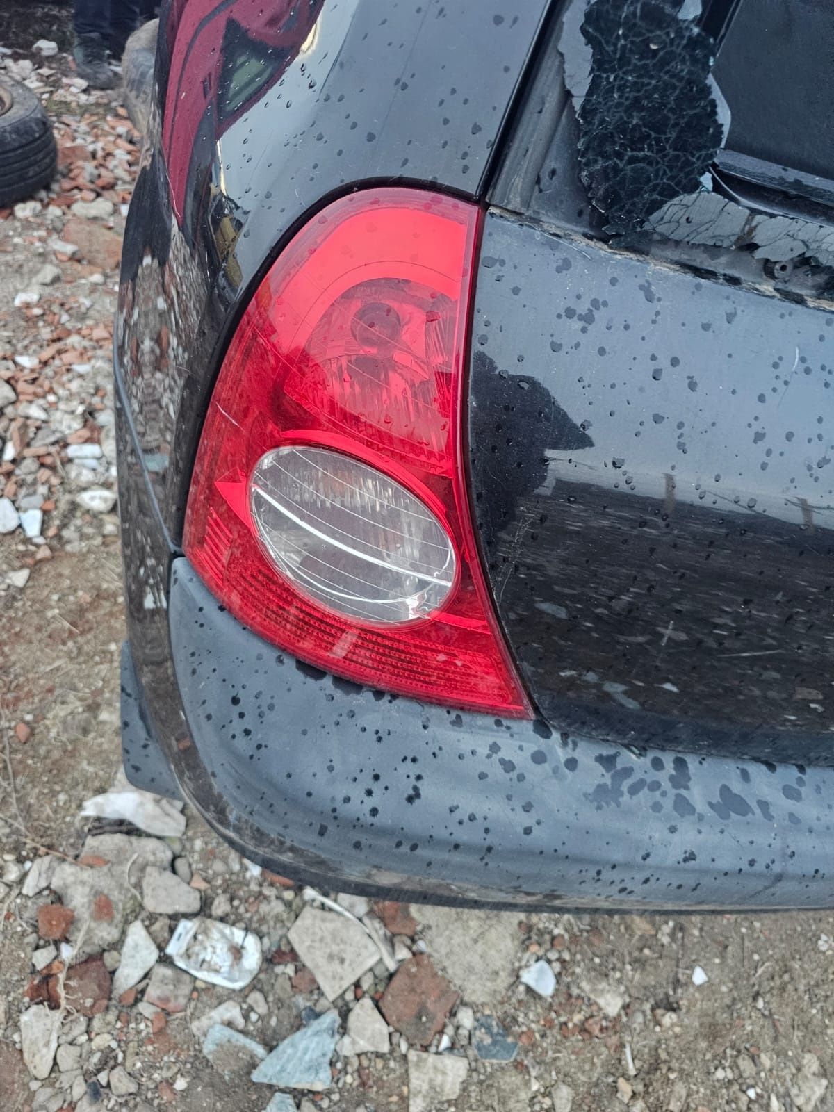 stop stanga dreapta renault clio 2 in stare perfecta