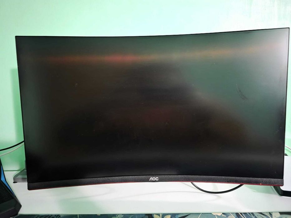 Vând monitor gaming curbat AOC WLED VA 31.5'', FULL HD 240hz + Braț