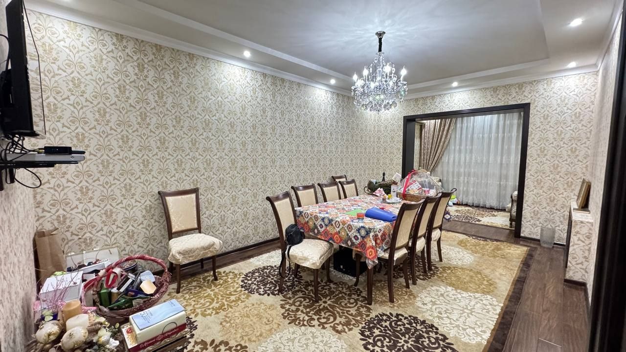 Продаётся 3/4/4 ул.Кунаева 95м² ор-р: Гостиница Россия