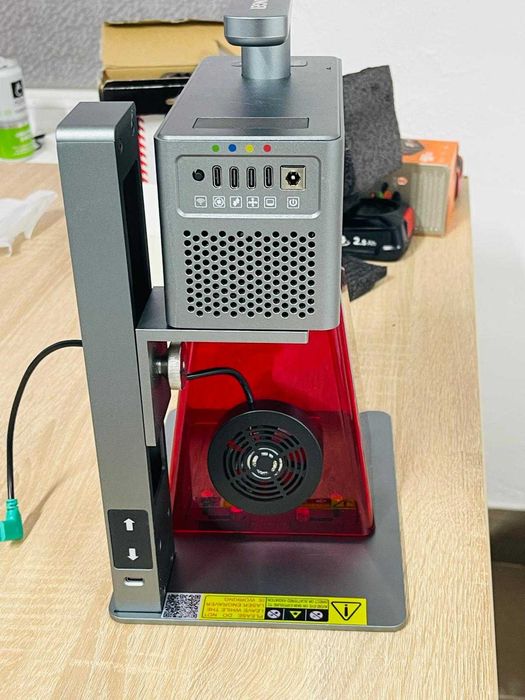 Mașină de gravură cu laser portabilă Longer Nano Pro - 5000mm/s