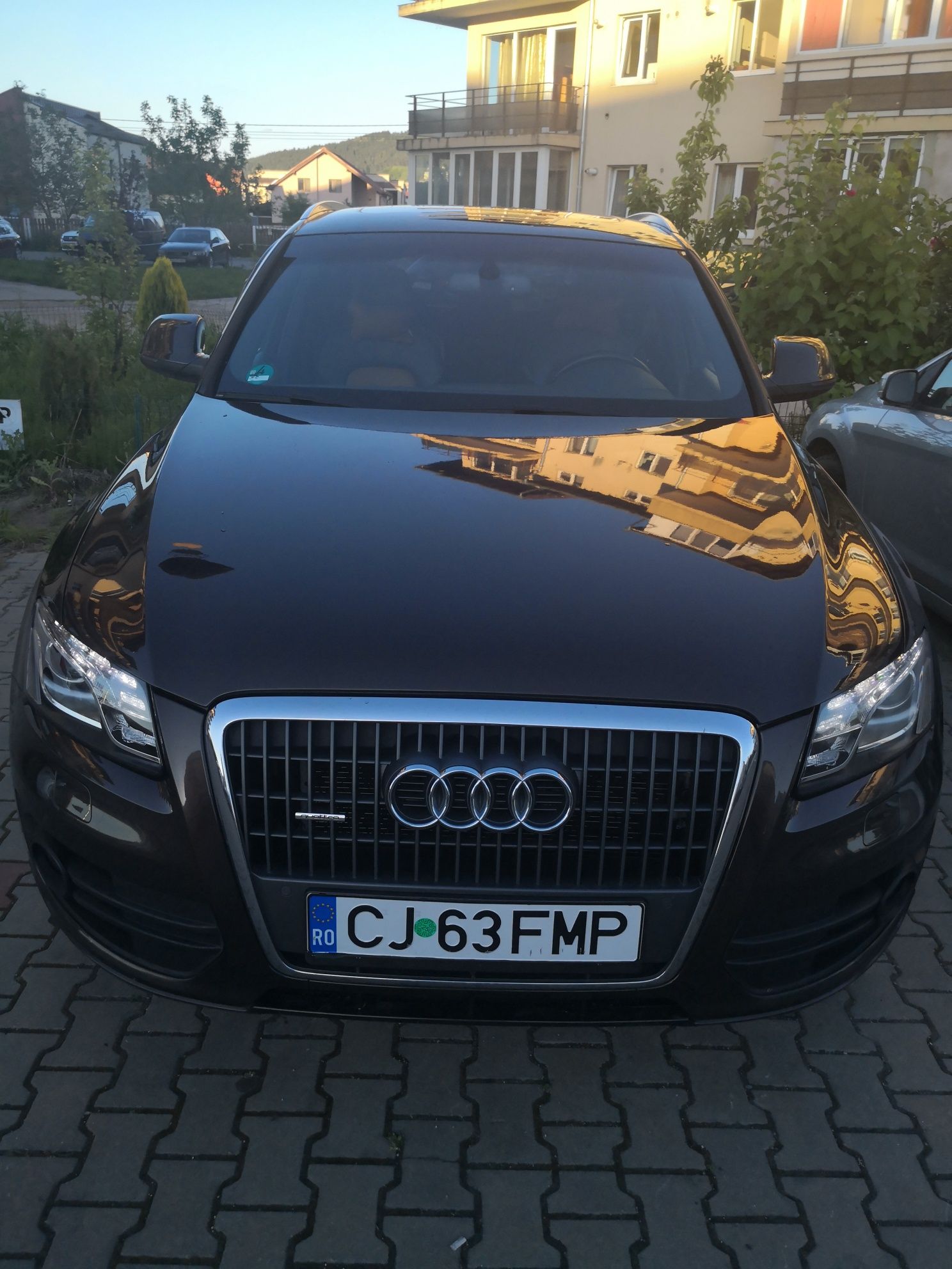 Vind Audi q5 luna 09 2011 pe carte 2011,247525 km, preț 13200 euro