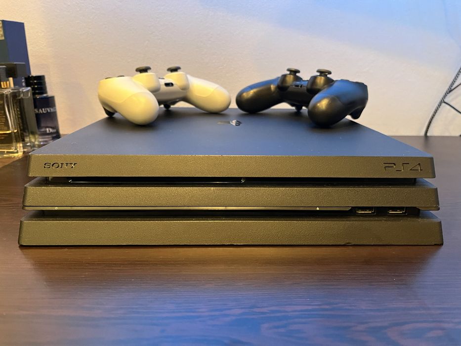 Playstation 4 pro 1TB