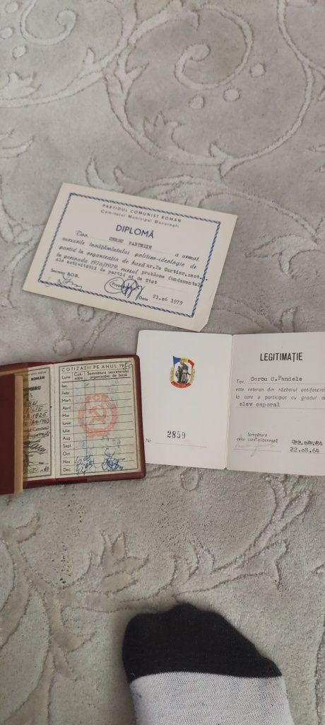 Diplome și legitimații din perioada comunistă!