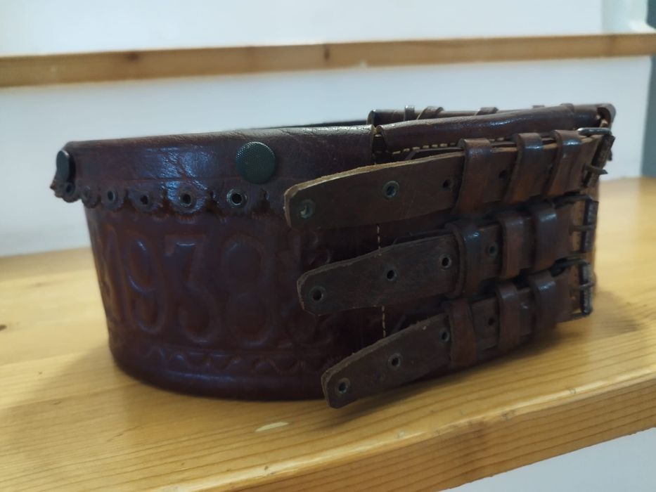 Brau (chimir) din piele