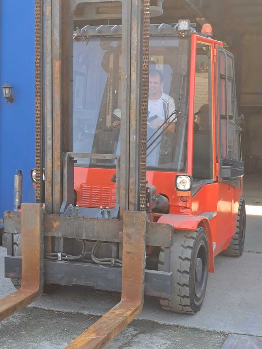 Stivuitor Dan Truck  9 tone , an 2013 , ridica la 6 metri